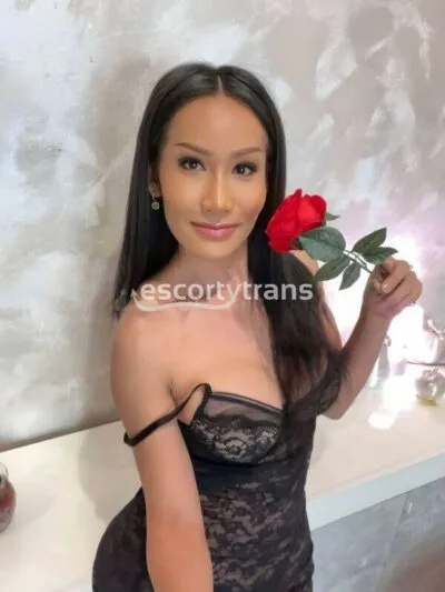 Anna Thai, foto 2