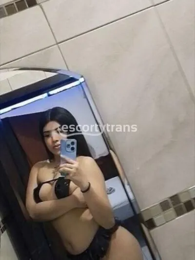 Naomi, foto 3
