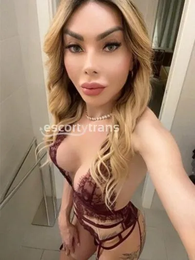 Crystal Medeiros, foto 3